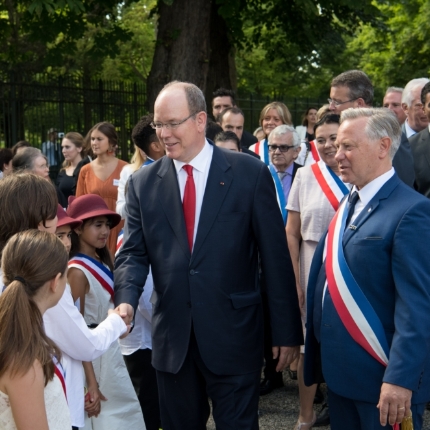 S.A.S. le Prince Albert II dans le département de l’Essonne