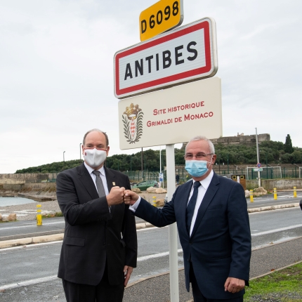 Visite de S.A.S. le Prince Albert II à Antibes (Alpes-Maritimes)
