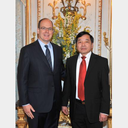 Remise des lettres de créance de S.E. M. Kinh Tai LE, Ambassadeur Extraordinaire et...
